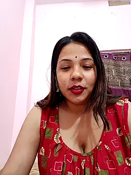 Hot-shot99 online show from February 2025 06:53:01 PM