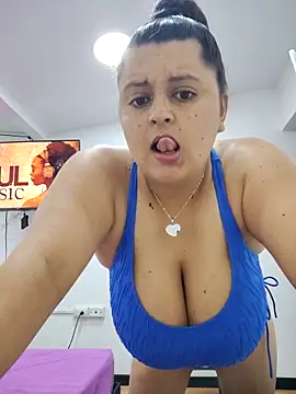 Snapshot of Miss_balloonsmila chatting on October 2025 05:27:02 AM Miss balloonsmila online show from October 2025 05:27:02 AM