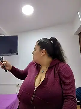 Snapshot of Miss_balloonsmila chatting on October 2025 03:18:02 AM Miss balloonsmila online show from October 2025 03:18:02 AM