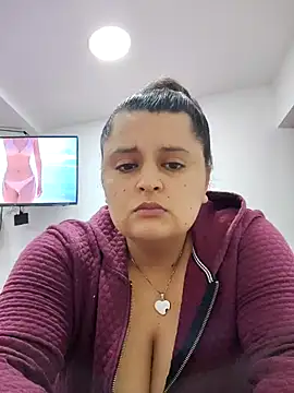 Snapshot of Miss_balloonsmila chatting on October 2025 03:47:02 AM Miss balloonsmila online show from October 2025 03:47:02 AM