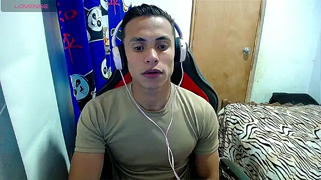 Snapshot of Willy_Mate chatting on January 2025 02:56:02 AM Willy Mate online show from January 2025 02:56:02 AM