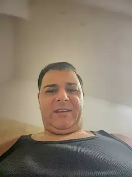 SecretlyDD online show from January 2025 08:54:01 PM