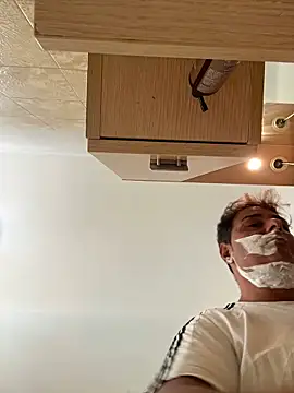 Snapshot of SecretlyDD chatting on October 2025 07:36:02 AM SecretlyDD online show from October 2025 07:36:02 AM