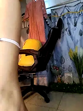 Lucy limon online show from October 2025 09:33:01 AM