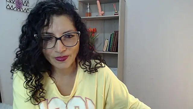 arianna ros3 online show from December 2024 03:35:01 PM