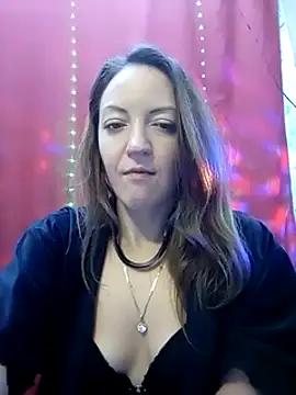 KattyLuuu online show from December 2024 01:00:01 PM