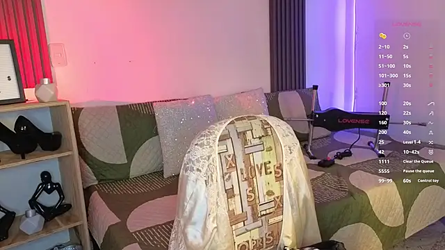 Fresita Rosita online show from October 2025 01:07:02 PM