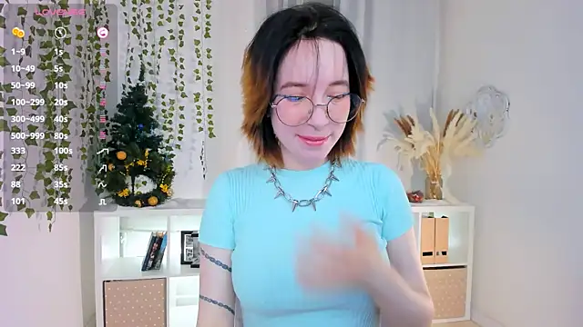 lilithlunna online show from January 2025 10:24:01 PM