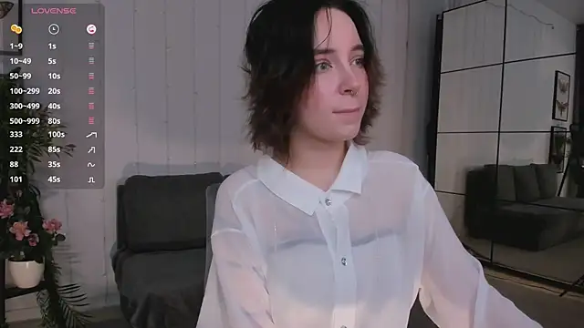 lilithlunna online show from March 2025 10:16:02 PM