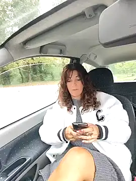 sansan2411 online show from September 2025 11:48:01 AM