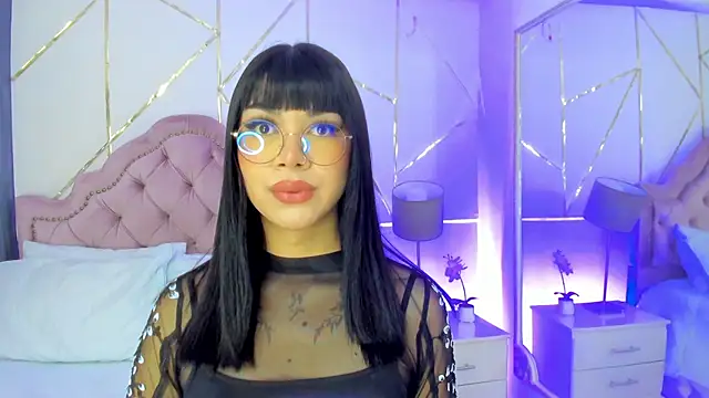 RoseCassie online show from January 2025 01:21:02 PM