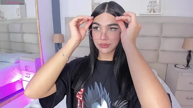 RoseCassie online show from October 2025 01:42:02 PM