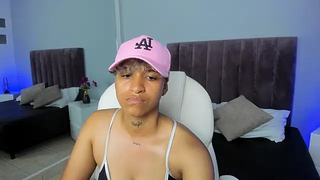 Dominick jones online show from February 2025 11:03:02 PM