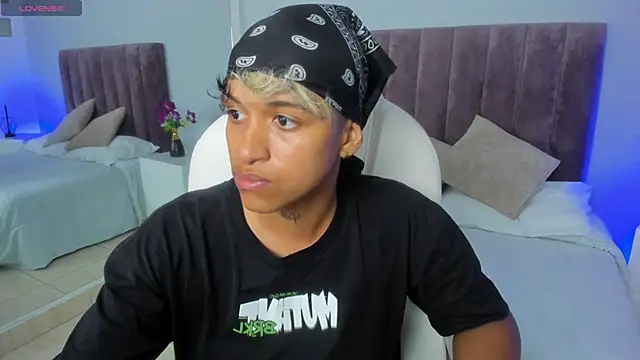 Dominick jones online show from February 2025 12:49:01 AM