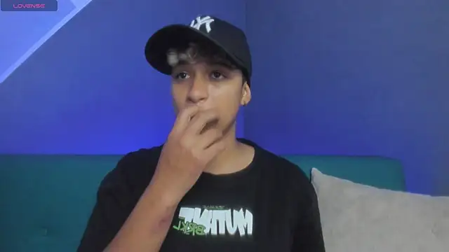 Dominick jones online show from March 2025 06:07:01 PM