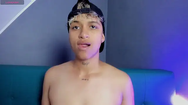 Dominick jones online show from March 2025 10:43:01 PM