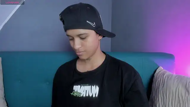 Dominick jones online show from March 2025 08:31:02 PM
