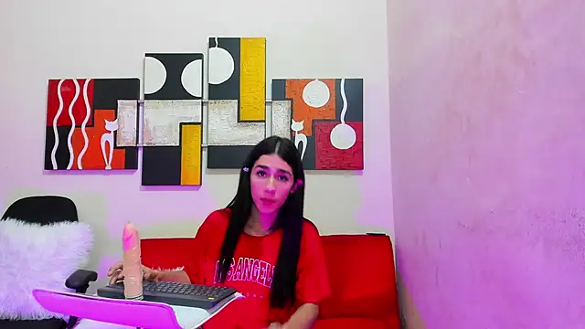 Mariana 16  online show from February 2025 02:18:01 AM