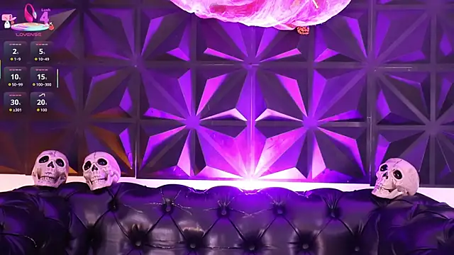 AnikaRomanoff online show from October 2025 04:09:02 AM