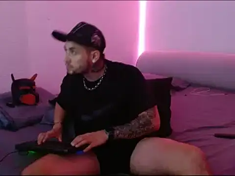 miia-liiam online show from January 2025 05:01:01 AM