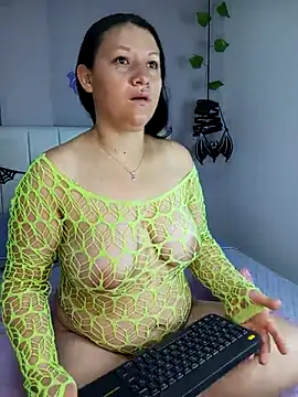 Snapshot of kattia_bk chatting on October 2025 12:39:02 PM kattia bk online show from October 2025 12:39:02 PM