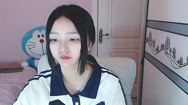 xiao-xiao-D online show from February 2025 11:21:02 AM