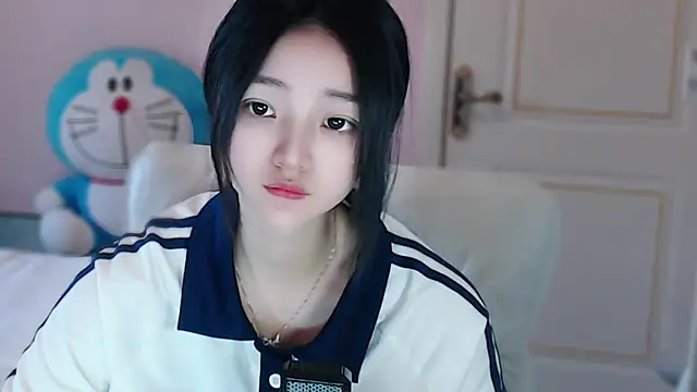 xiao-xiao-D online show from March 2025 05:28:01 AM
