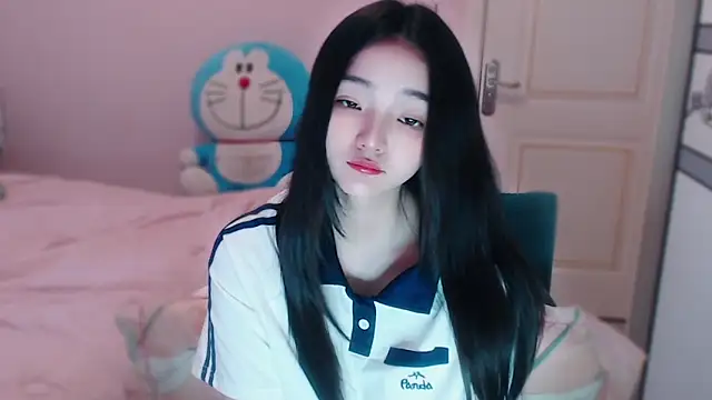 xiao-xiao-D online show from October 2025 06:33:01 AM