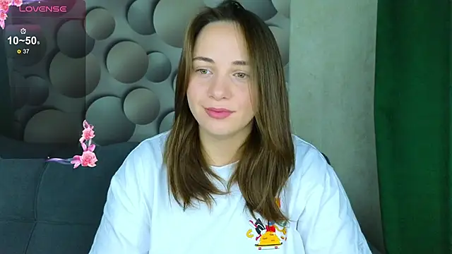 Cute smile sharon online show from October 2025 03:38:01 AM