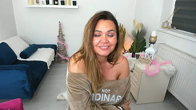 Aileen Stone online show from December 2024 06:12:01 PM