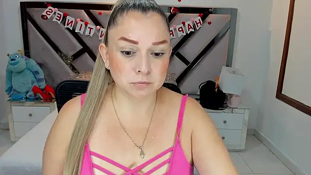 natalia5560 online show from September 2025 12:08:02 PM