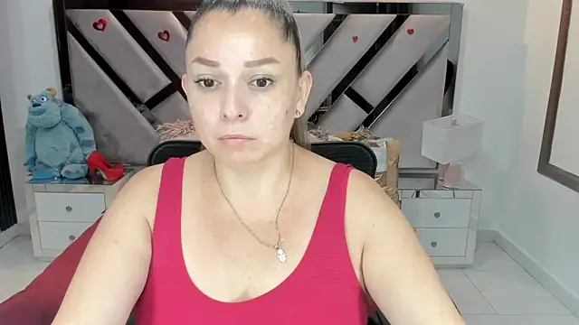 Snapshot of natalia5560 chatting on October 2025 12:35:01 PM natalia5560 online show from October 2025 12:35:01 PM