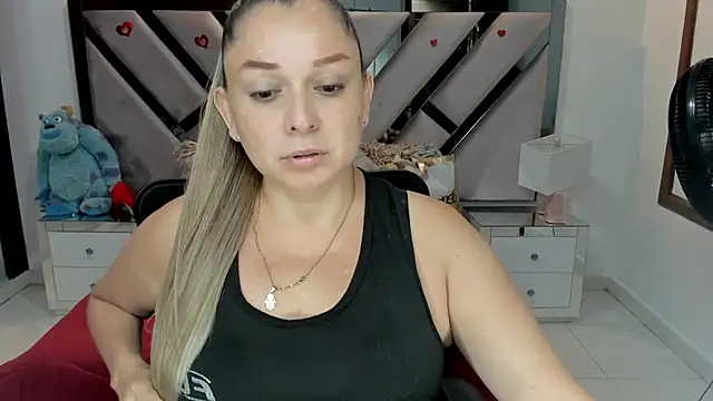 Snapshot of natalia5560 chatting on October 2025 12:57:02 PM natalia5560 online show from October 2025 12:57:02 PM