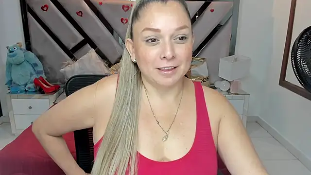 Snapshot of natalia5560 chatting on October 2025 01:00:01 PM natalia5560 online show from October 2025 01:00:01 PM