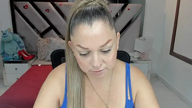 Snapshot of natalia5560 chatting on October 2025 01:00:01 PM natalia5560 online show from October 2025 01:00:01 PM