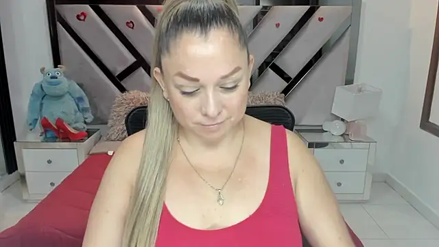 Snapshot of natalia5560 chatting on November 2025 01:13:01 PM natalia5560 online show from November 2025 01:13:01 PM