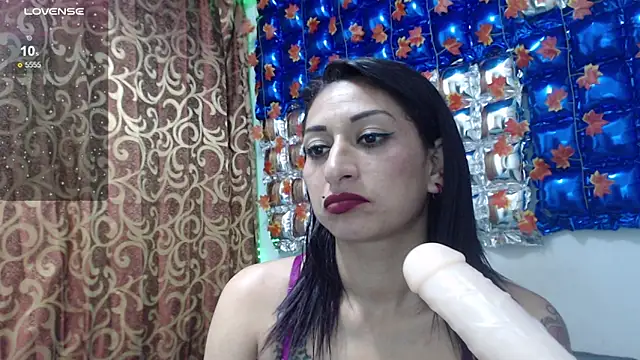 thaly funn online show from January 2025 02:25:01 AM