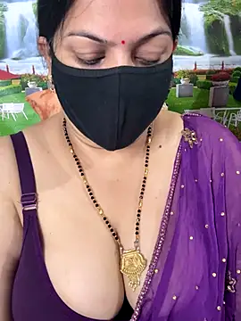 FlatVincy4 online show from October 2025 03:51:02 AM