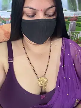 FlatVincy4 online show from October 2025 04:18:02 AM