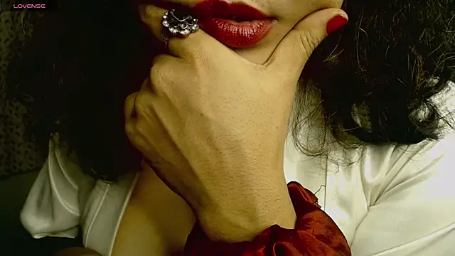 Snapshot of hot_menka chatting on November 2025 05:45:02 PM hot menka online show from November 2025 05:45:02 PM