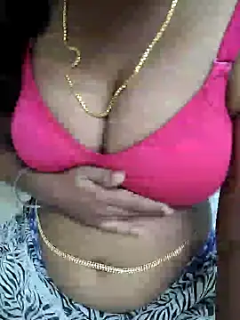 Snapshot of Tamilbigboobie chatting on December 2024 07:45:02 AM Tamilbigboobie online show from December 2024 07:45:02 AM
