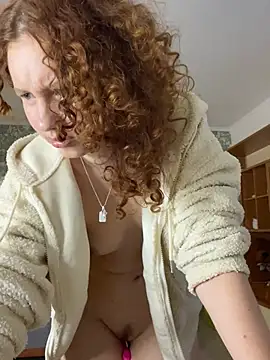 Snapshot of Anna_Desire_ chatting on January 2025 12:03:02 PM Anna Desire online show from January 2025 12:03:02 PM