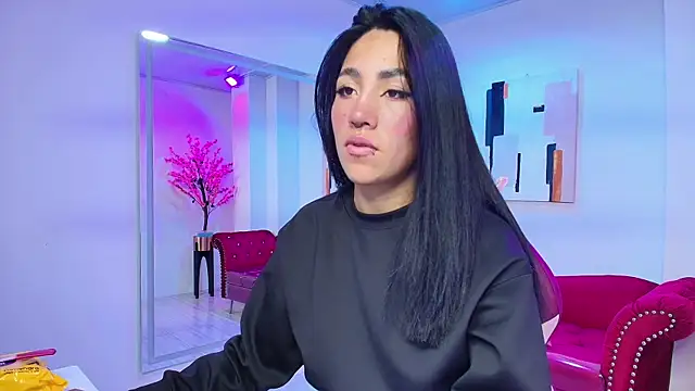 Leia queens online show from January 2025 11:17:01 AM