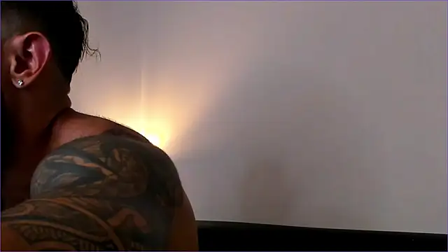 BradLeon  online show from September 2025 07:50:02 PM