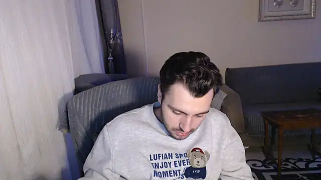 handsomeee04 online show from October 2025 02:33:01 AM