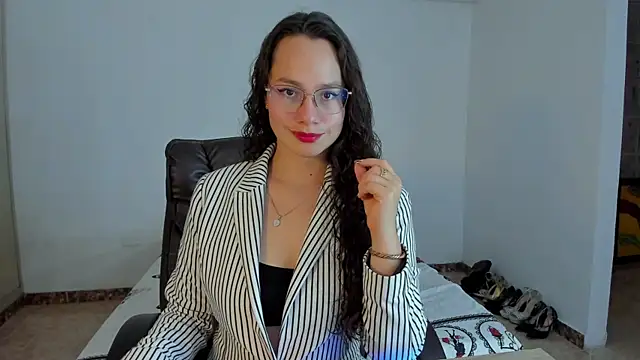 emmaTorres1 online show from March 2025 09:04:01 PM