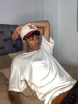 Boy cock18 online show from January 2025 07:28:01 AM