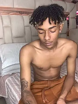 Boy cock18 online show from February 2025 01:57:01 AM