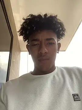 Boy cock18 online show from February 2025 05:26:01 PM