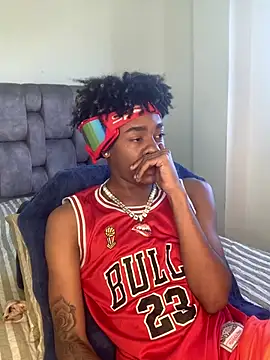 Boy cock18 online show from March 2025 09:48:01 PM